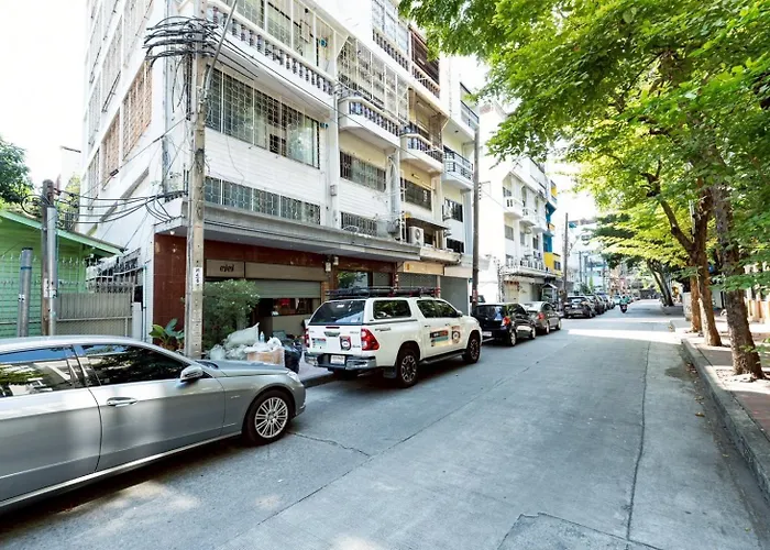 Rest Silom *